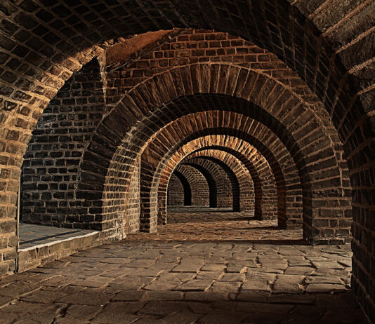 Piwnica w ogrodzie w Gdańsku: kiedy to ma sens, jak to zaplanować i czego dopilnować, żeby działało przez lata